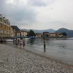 In Riva Al Di Iseo Dependance Piano Terra Διαμέρισμα