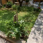 In Riva Al Di Iseo Dependance Piano Terra Διαμέρισμα Marone