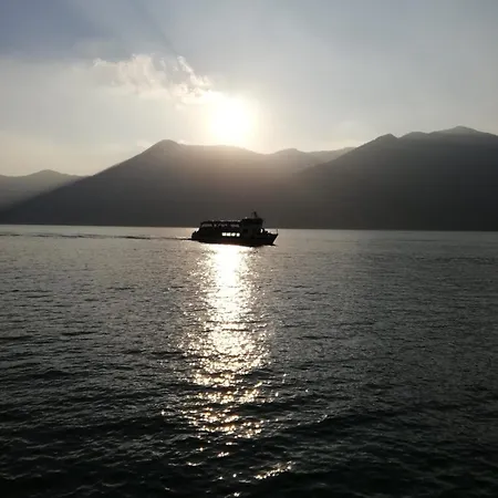 In Riva Al Di Iseo Dependance Piano Terra