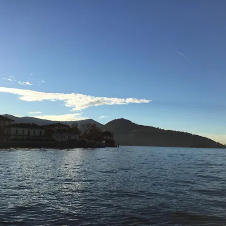 Daire In Riva Al Di Iseo Dependance Piano Terra