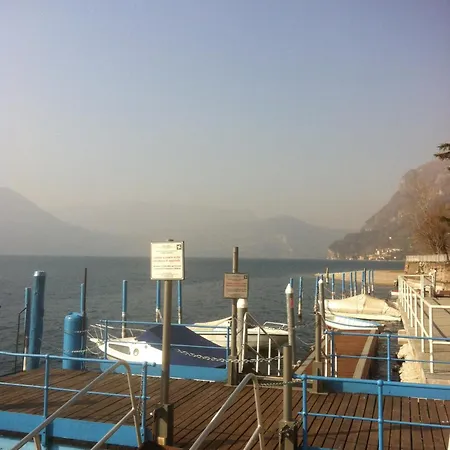 Appartamento In Riva Al Di Iseo Dependance Piano Terra *