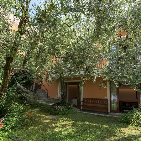 Διαμέρισμα In Riva Al Di Iseo Dependance Piano Terra