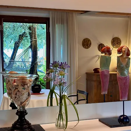 In Riva Al Di Iseo Dependance Piano Terra Appartement Marone